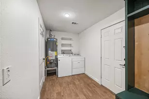9715 Greenwillow St, Houston, TX 77096 - Photo 28