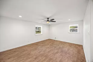 9715 Greenwillow St, Houston, TX 77096 - Photo 24