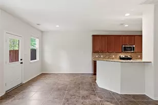 323 Bloomhill Pl, Magnolia, TX 77354 - Photo 6