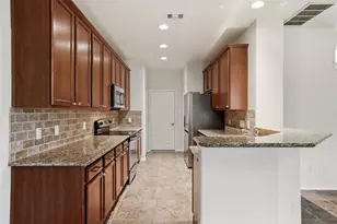 323 Bloomhill Pl, Magnolia, TX 77354 - Photo 8