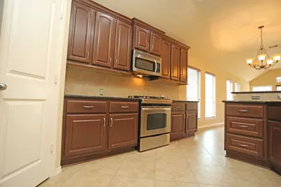 3107 Crystal Cascade Lane, League City, TX 77573 - Photo 8