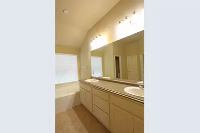 3107 Crystal Cascade Lane, League City, TX 77573 - Photo 14
