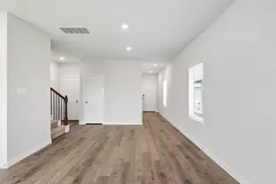 11409 Lucky Fls Dr, Houston, TX 77047 - Photo 8