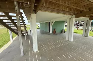 855 County Rd 201, Sargent, TX 77414 - Photo 4