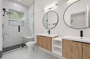 4728 Sunbeam St, Houston, TX 77033 - Photo 12