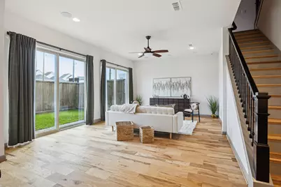 8706 Strongoak Lane, Houston, TX 77055 - Photo 10