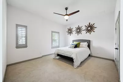 8706 Strongoak Lane, Houston, TX 77055 - Photo 20