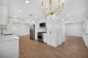 12615 Verdant Brook Dr, Houston, TX 77085 - Photo 10