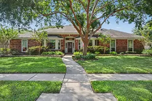 903 Live Oak Ln, Seabrook, TX 77586 - Photo 1