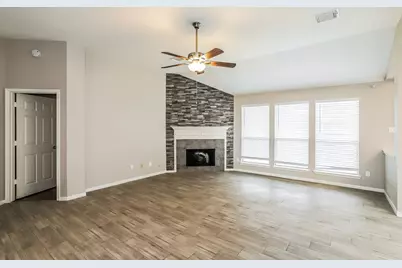 5113 Orange Blossom Court, League City, TX 77573 - Photo 4