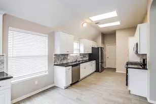 5113 Orange Blossom Ct, League City, TX 77573 - Photo 8