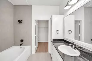 6363 San Felipe St, Houston, TX 77057 - Photo 22