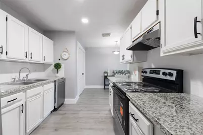 17302 S Yorkglen Drive, Houston, TX 77084 - Photo 10