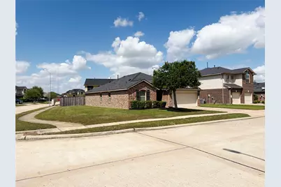 2022 Wellfleet Crossing, Fresno, TX 77545 - Photo 4