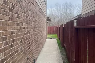 8010 Farthing Ln, Rosharon, TX 77583 - Photo 18