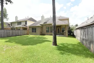 118 E Lasting Spring Cir, Spring, TX 77389 - Photo 4