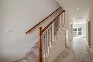 5530 Hirondel St, Houston, TX 77033 - Photo 4