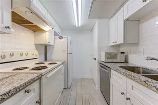 830 Threadneedle St, Houston, TX 77079 - Photo 16