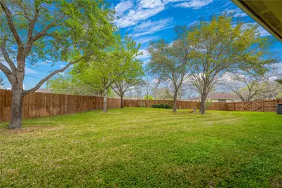202 W North Street, Weimar, TX 78962 - Photo 24