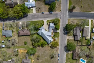 202 W North St, Weimar, TX 78962 - Photo 30