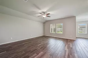 2103 Brisa Ln, Baytown, TX 77523 - Photo 4