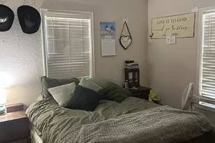 221 E Yell St, Livingston, TX 77351 - Photo 8