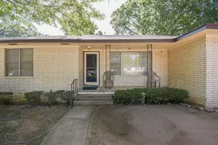 400 Sandra Dr, Brenham, TX 77833 - Photo 2