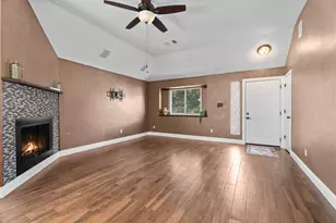 5010 Deer Point Dr, Spring, TX 77389 - Photo 16
