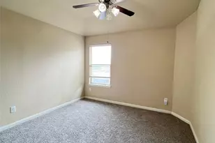 15806 Egret Field Ln, Houston, TX 77049 - Photo 18