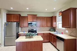 15806 Egret Field Ln, Houston, TX 77049 - Photo 8