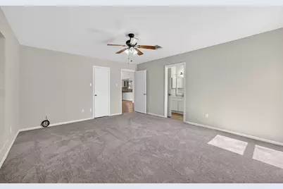 4800 Oak Hollow Street, Baytown, TX 77521 - Photo 18