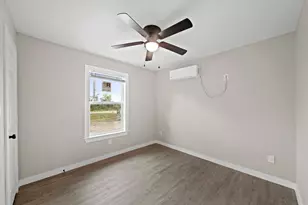 1644 County Rd 180, Alvin, TX 77511 - Photo 6