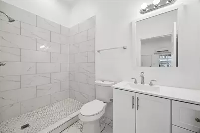 5027 Creekmont Drive, Houston, TX 77091 - Photo 10