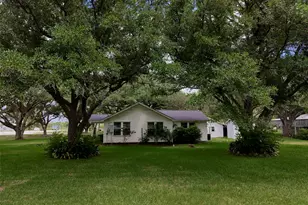 16103 Hwy 36, Needville, TX 77461 - Photo 10