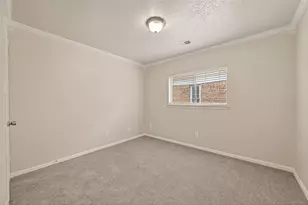 9046 Smokehollow Dr, Houston, TX 77064 - Photo 22