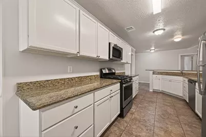 9046 Smokehollow Drive, Houston, TX 77064 - Photo 16