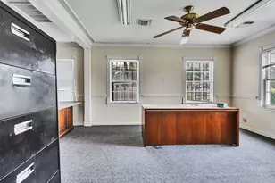 713 Fairbanks St, Houston, TX 77009 - Photo 28