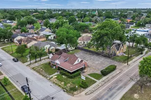 713 Fairbanks St, Houston, TX 77009 - Photo 2