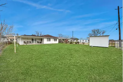 900 S Circle Drive, Baytown, TX 77520 - Photo 38