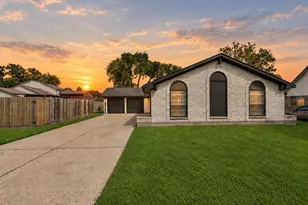 5003 Colombia Dr, Pasadena, TX 77505 - Photo 1