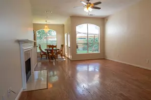 15627 Rosewood Hill Ct, Sugar Land, TX 77498 - Photo 4