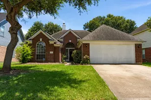 15627 Rosewood Hill Ct, Sugar Land, TX 77498 - Photo 2