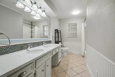 4318 Meadow Glenn Drive, Dickinson, TX 77539 - Photo 22