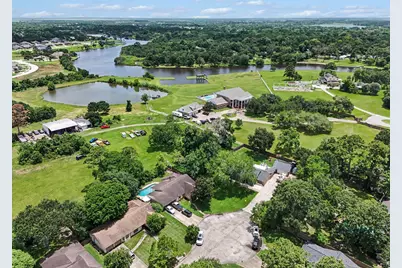 4318 Meadow Glenn Drive, Dickinson, TX 77539 - Photo 34
