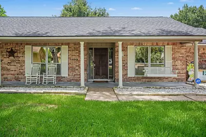 4318 Meadow Glenn Drive, Dickinson, TX 77539 - Photo 4
