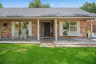 4318 Meadow Glenn Dr, Dickinson, TX 77539 - Photo 4