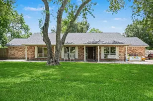 4318 Meadow Glenn Dr, Dickinson, TX 77539 - Photo 2