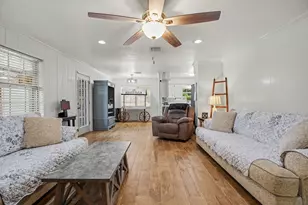 4318 Meadow Glenn Dr, Dickinson, TX 77539 - Photo 10