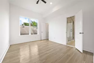 4602 Clay St, Houston, TX 77023 - Photo 14