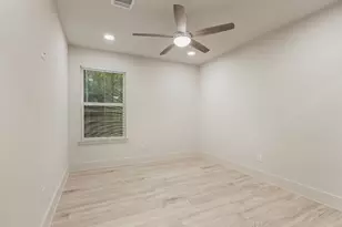 1310 E Red Cedar Cir, The Woodlands, TX 77380 - Photo 12
